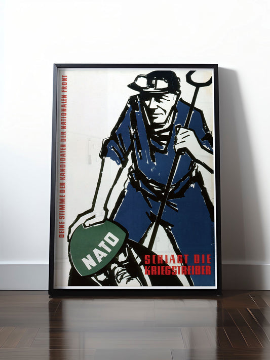 Historisches DDR Poster (A4 | A3 | A2 | A1) • DDR: SCHLAGT DIE NATO-KRIEGSTREIBER