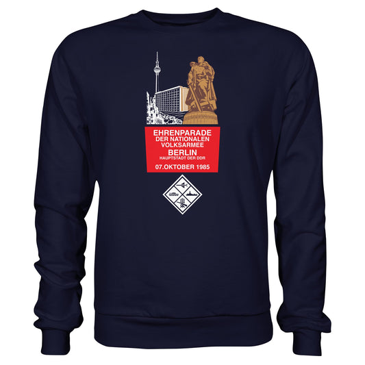 DDR Ostalgie Pullover Unisex • EHRENPARADE DER NVA, 1985 BERLIN (ORIGINALWIMPEL)