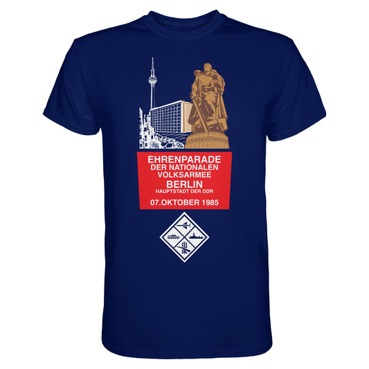 DDR Ostalgie Shirt Unisex • EHRENPARADE DER NVA, 1985 BERLIN (ORIGINALWIMPEL)